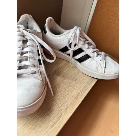 Adidas Cloudfoam Comfort Sneakers – Men’s Size 9 – White/Black - Picture 7 of 12